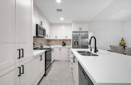 Damari Soto - Foto 19