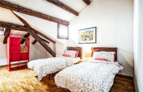 Loft overlooking the old town . - Foto 30