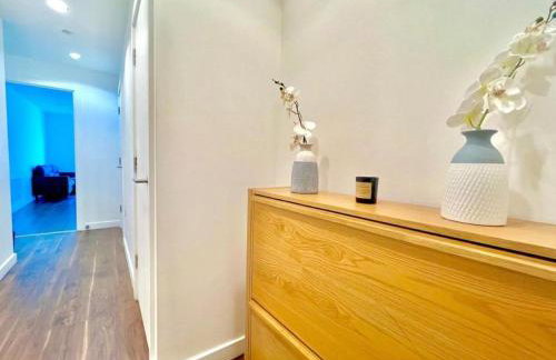 Modern High-Rise Flat in Media City! 2 Beds, 2 Baths - Foto 20