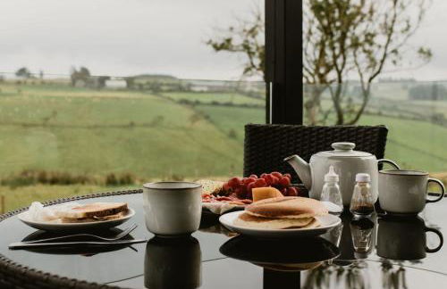 Luxury 2 Bedroom Glamping Pod with Hot Tub at Aganmore Farm Glamping - Pod 2 - Foto 15