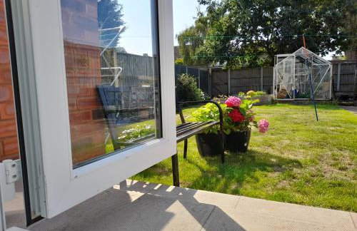 Cosy and Private with 55"TV and Dedicated Toilet Shower Space - Foto 57