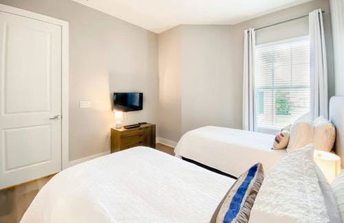 BRAND NEW 3 bedroom near DISNEY / Wi-Fi / Parking - Foto 33