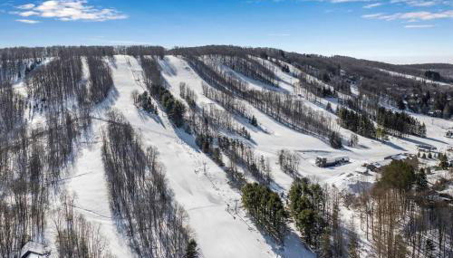 Modern Townhome with Decks Fireplace & Mountain Views - Foto 5