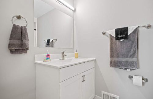 Bright & Airy Urban Unit Walk to Everything - Foto 14