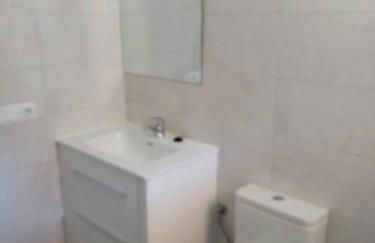 Casa Julio, bonita casa cómoda y espaciosa, totalmente reformada con terraza y jardin privado - Foto 6