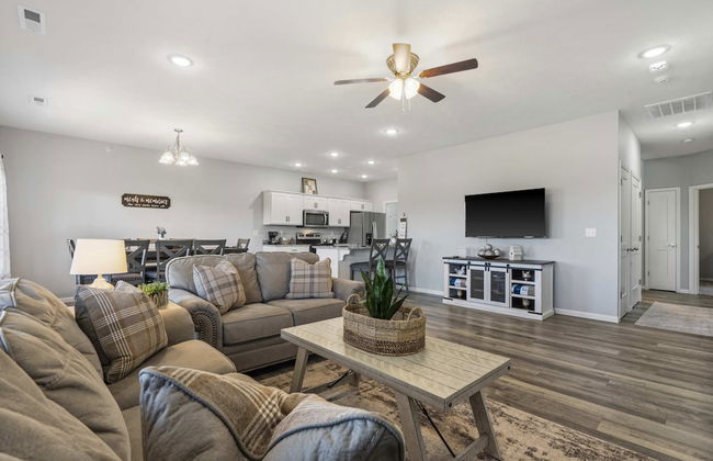 Top of the Ridge 3 BDR for 8! - Photo 14