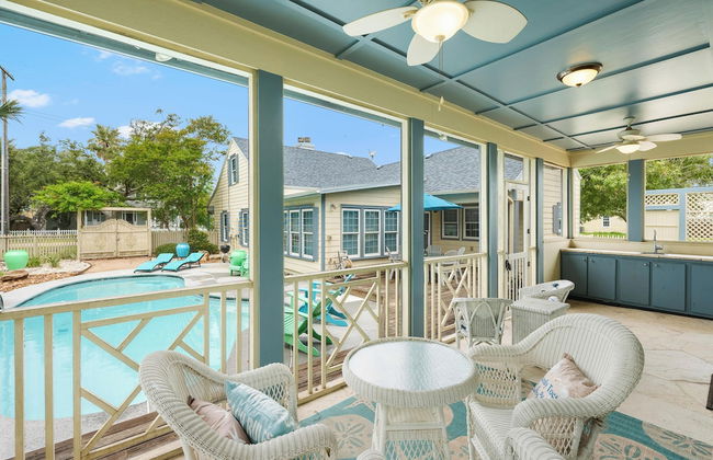 Magnolia Cottage by Miss Kitty’s - Photo 16