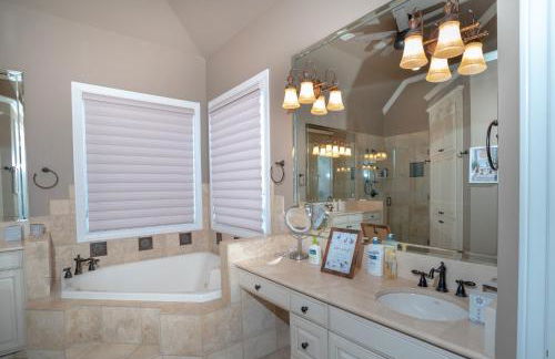 Luxury 5 Acre Private Estate on Lake Ray Roberts - Foto 46