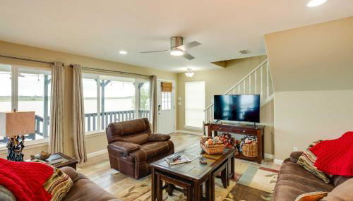 Lake Granbury Fishing Escape with Dock and Kayaks! - Foto 5