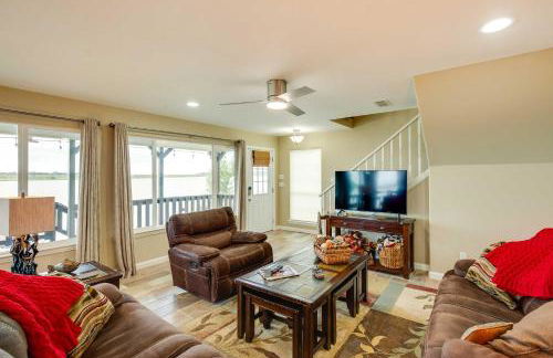 Lake Granbury Fishing Escape with Dock and Kayaks! - Foto 5