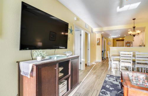 Waterfront Condo with Water Park, Walk to the Beach! - Foto 6