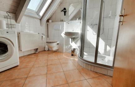 Cafe Altmühl, Ferienwohnungen Gästehaus Krimhilde direkt am Wasser - Foto 11