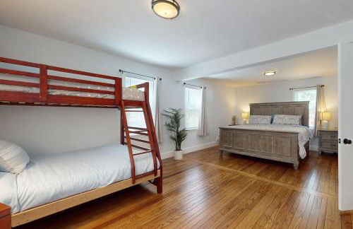 Game Day Hub Less Than 1 Mi to Stadium and Patriot Place! - Foto 16