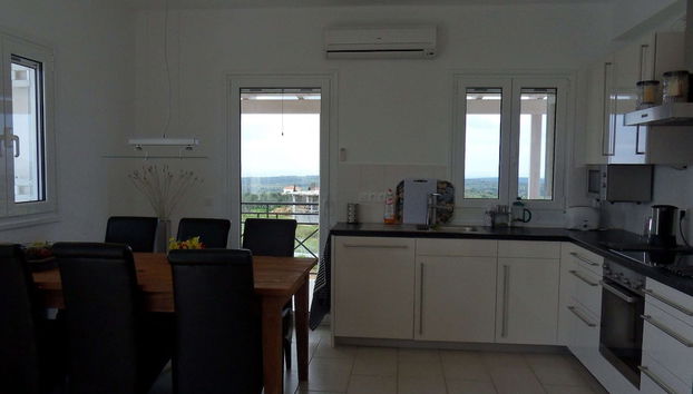 Elegant Villa in Evangelismos with Pool & Garden near Sea Beach - Foto 4, Eigene Küche