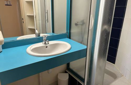 Port Camargue, T2 climatisé, terrasse, parking, animaux admis - FR-1-250-219 - Photo 20