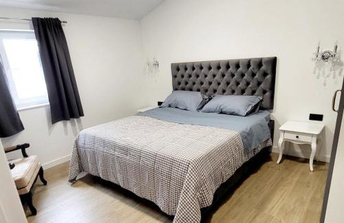 SPLIT VIEW 2 Bedrooms LUXURY APARTMAN 90 m2 - Foto 42