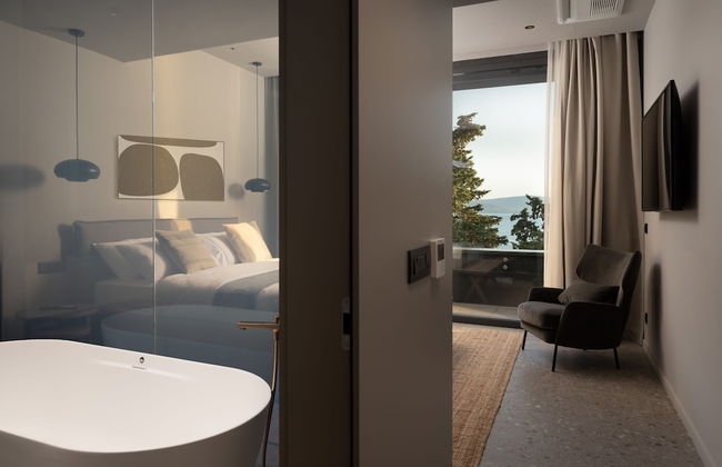 La Vista Suites - Photo 7