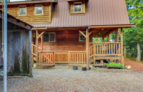 Forested Coffman Cove Cabin with Wood-Burning Stove! - Foto 26