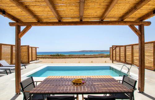 Cato Agro 3, Seafront Villa with Private Pool - Photo 1