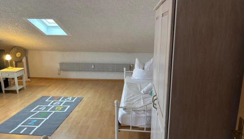 Apartmenthaus - Mackenbach - Foto 2, wardrobe