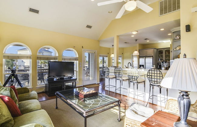 Sol of the Sea - Photo 27