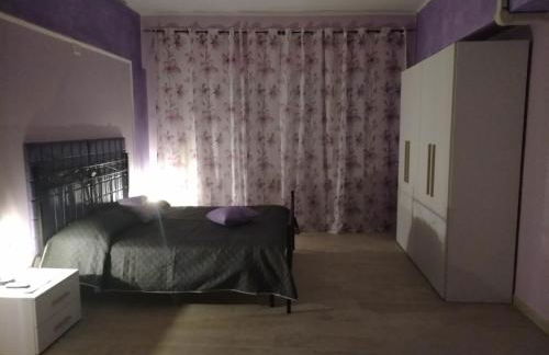 ALLOGGIO VIOLA nel CUORE DI SORIANO - Foto 2