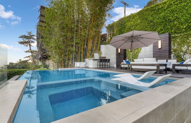 Sunset Heights - Elegant Modern Villa With Beautiful Views in the Hills - Foto 33