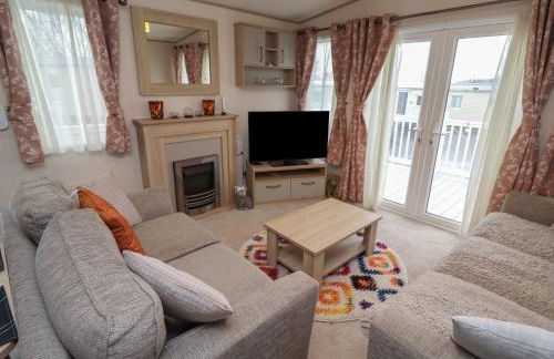 Cresswell Towers - Photo 2