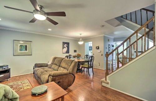 Burke Family Home with Deck and Easy City Access! - Foto 6