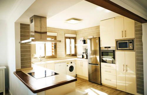 3BDR + 2BATH OCEAN VIEW APARTMENT - Foto 9