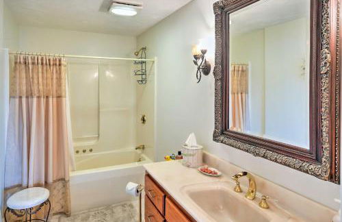 Luxurious Oceanfront Flanders Bay Home with Kayaks! - Foto 19