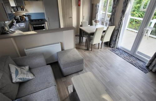 Jasmine Corner - entertainment passes included - message for longer stays - Foto 10