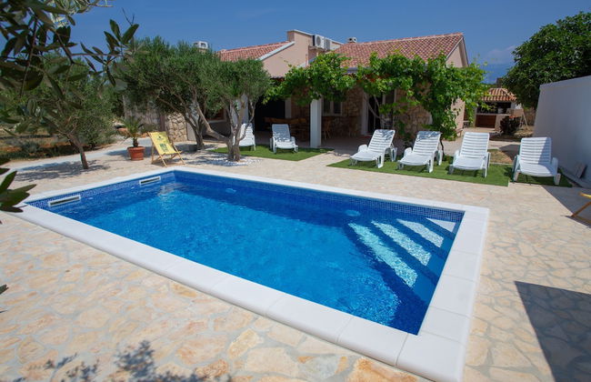 Villa Tina with Private Pool - Foto 19