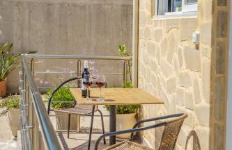 Petra's Charming Home, 500m to Beach - Foto 16