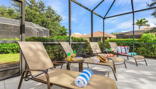 Relax, Play & Unwind in Paradise! Poolside Fun & Resort Vibes - Villa Sail Away - Foto 4