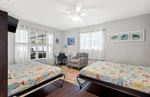 Poolside Paradise - Foto 15