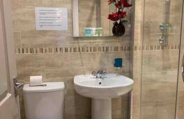 Van House - Photo 14