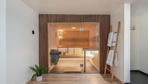 Entspannung im Boho-Flair: Sauna & Whirlpool - Foto 2