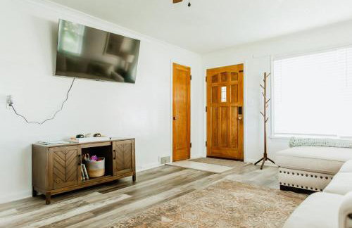 Near Lake, Trails & Logan, Free Paddleboards - Foto 4