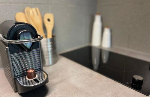 STUDIO PRADO PLAGE PISCINE TERRASSE - Foto 14