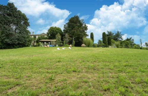 Majestic Holiday Home in Laroque With hot tub - Foto 74