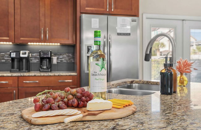 Pelican Retreat by Avantstay 5 Mins TO Beach Pet Friendly w/ Pool & Bbq! - Foto 18