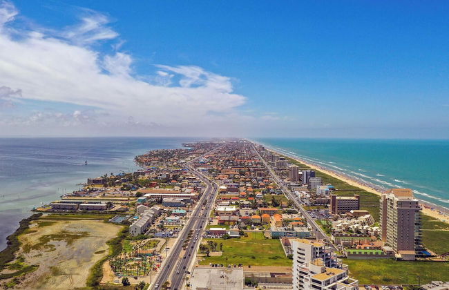 2-story Condo Next to Beach w/ Ocean Views! - Foto 64