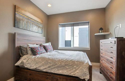 2 BDR Home Roof Deck plus Walk to Broncos and Sloans Lake - Foto 12