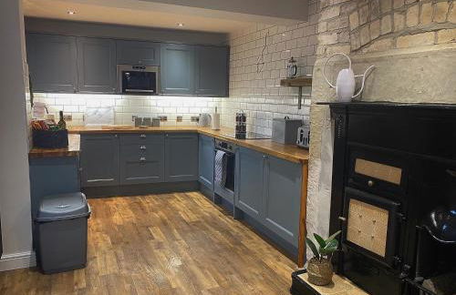 Farndale House-Hot tub - Photo 6