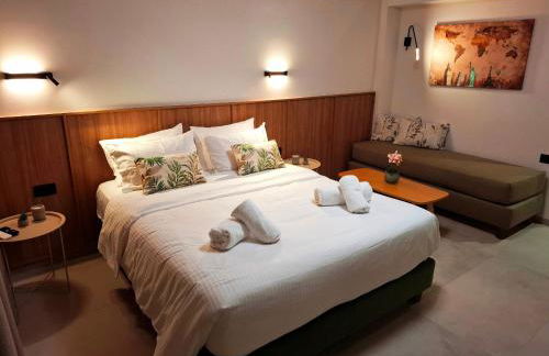 Aelia Luxury Apartments & Pool - Photo 40