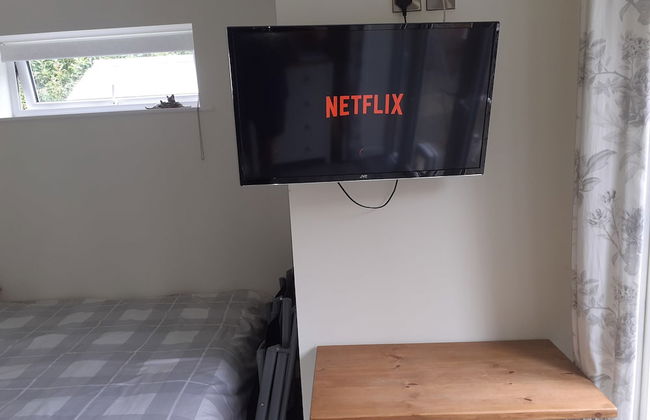 Modern Detached Bungalow - Photo 5