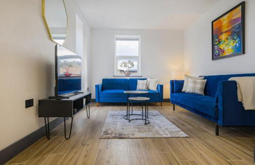 Majestic House - 2 BR - Borehamwood Station - Foto 1