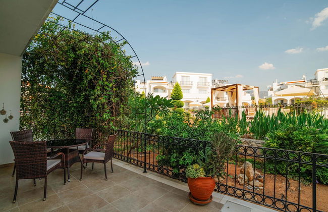 Sunny and Family Friendly Apartment Directly at the Pool - Foto 39