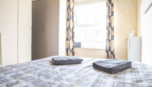 Ibstock Self Catered Apartment - Photo 5